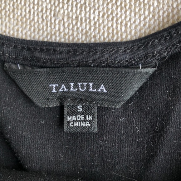 ✨🖤 EUC cropped Talula Fitted Tee 🖤✨ - Picture 2 of 5